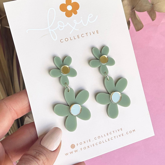 Double Daisy Dangles Sage