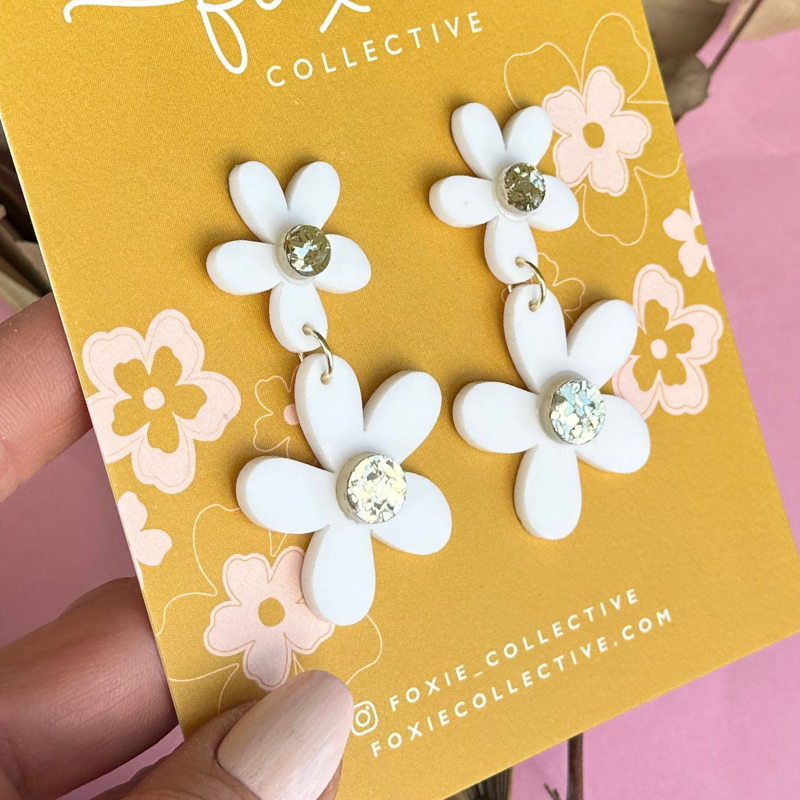 Double Daisy Dangles White