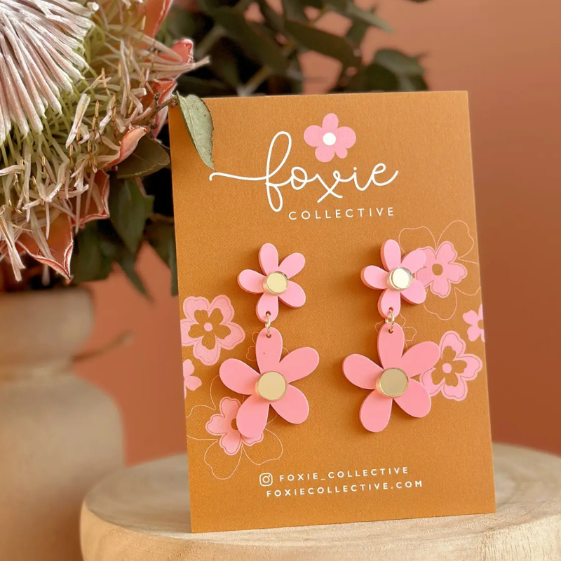 Double Daisy Dangles Pink