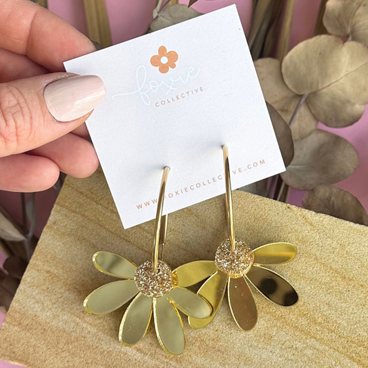 Jumbo Daisy Hoop Gold