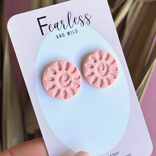 Alexia Statement Stud Soft Apricot