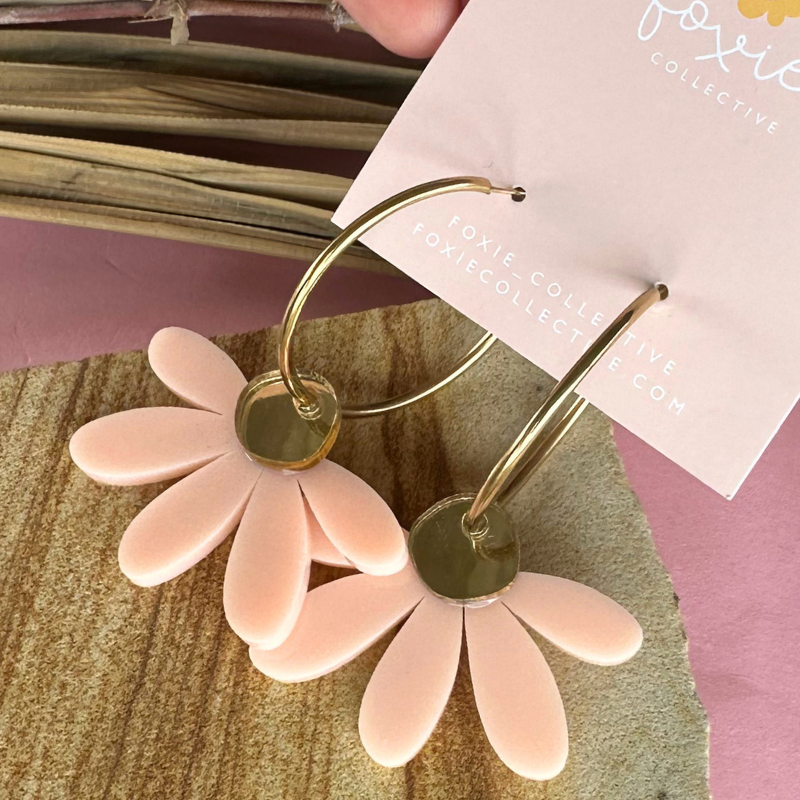 Jumbo Daisy Hoop Peach