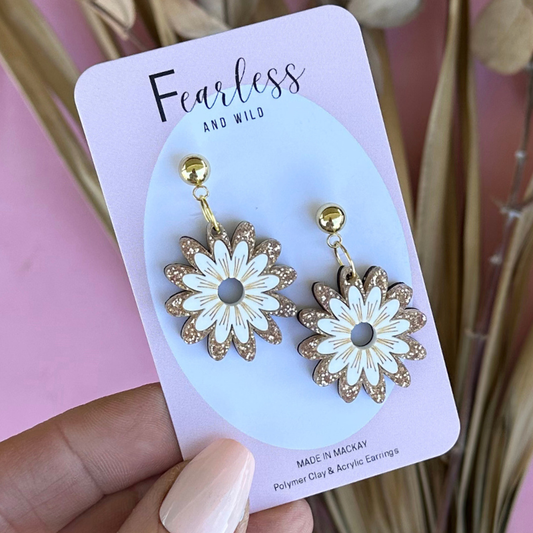 Tina Daisy White Acrylic