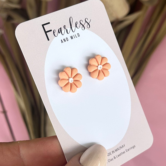 Peach Daisy Studs