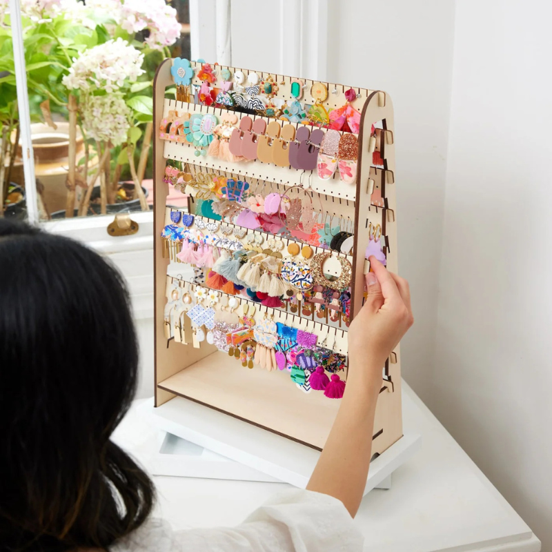 Grande Plus Adjustable Earring Stand