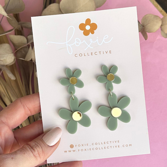 Double Daisy Dangles Sage