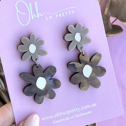 Coffee Daisy Double Drop Acrylic