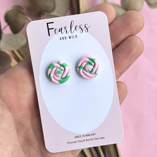 Round Stud Green Pink Knot