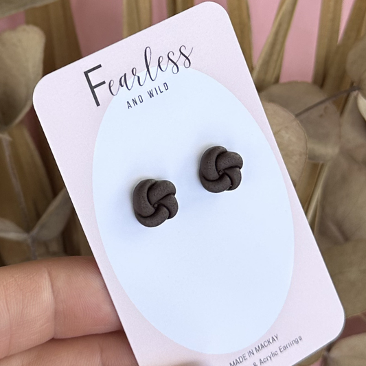Cocoa Knot Stud