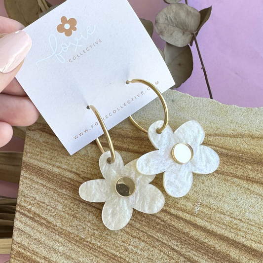 Bella Hoop Cream Swirl