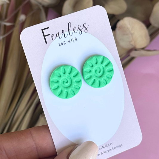 Alexia Statement Stud Parakeet