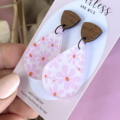 Tia Pink Daisy Acrylic