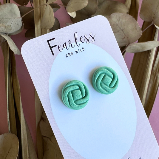 Round Stud Seafoam Knot