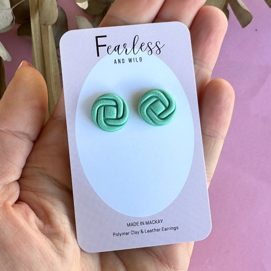 Round Stud Seafoam Knot
