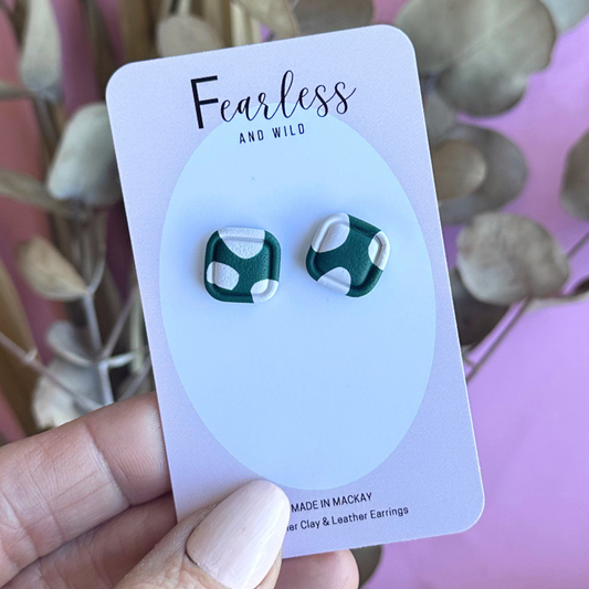 Square Forest Green Stud