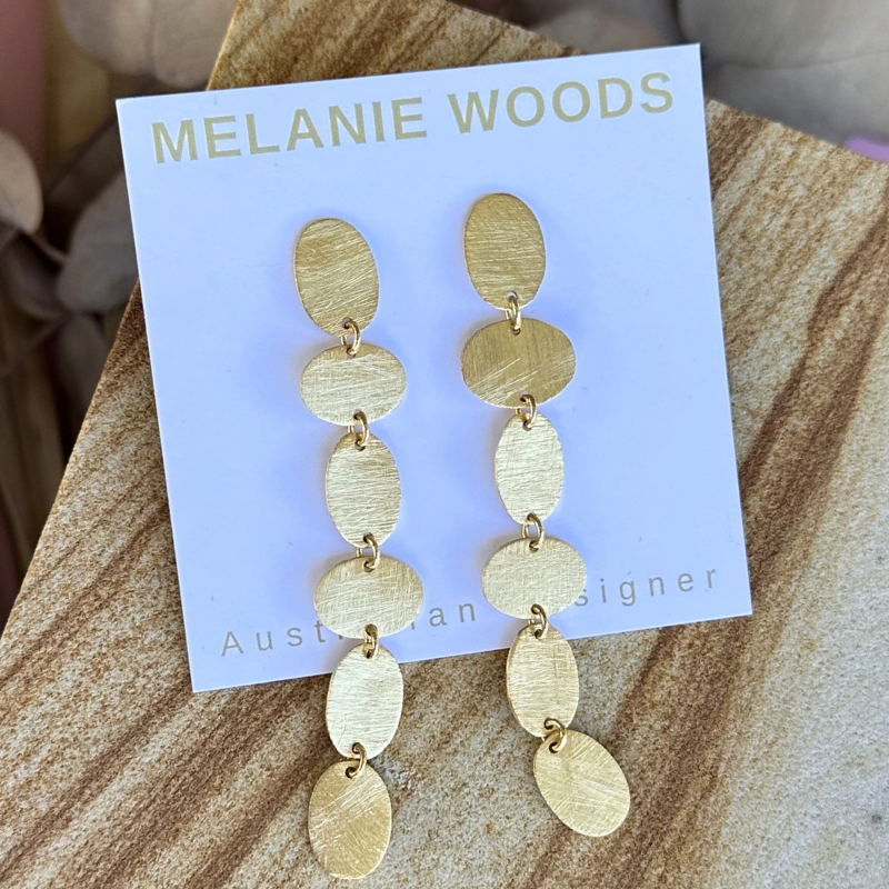 Gold Motif Long Drop