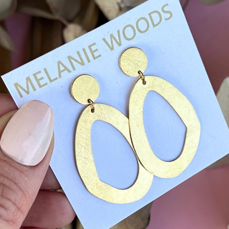 Gold Organic Oval Drop