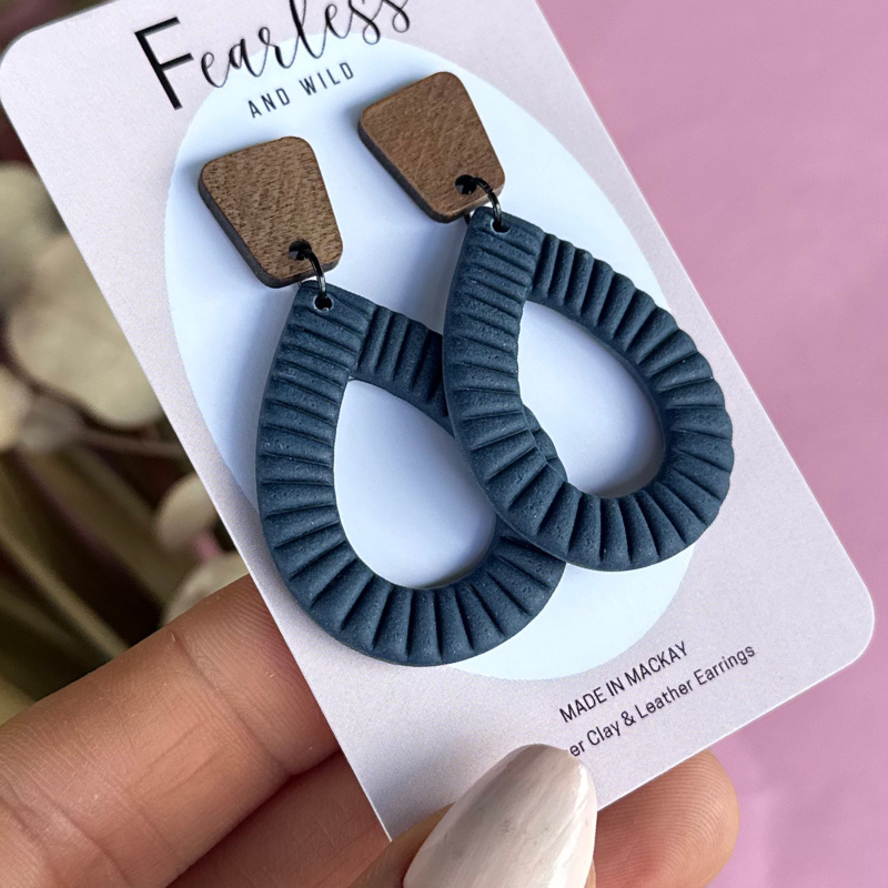 Lola Navy