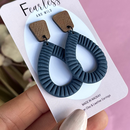 Lola Navy