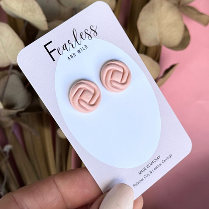 Round Stud Apricot Knot