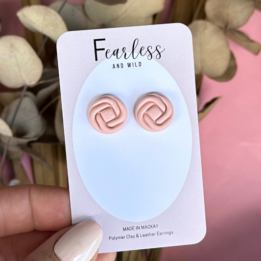 Round Stud Apricot Knot