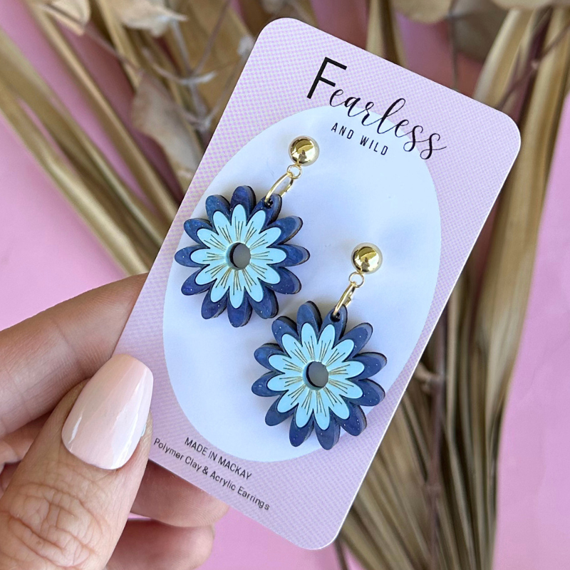 Tina Daisy Blue Acrylic