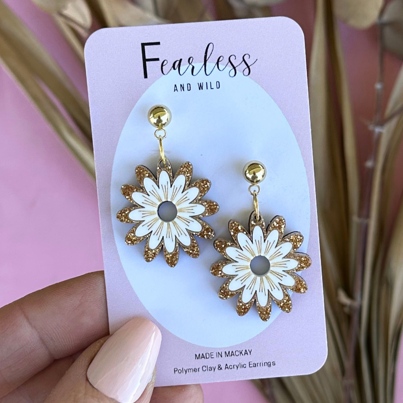 Tina Daisy White Acrylic
