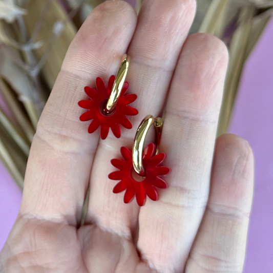 Tudy Red Daisy Hoop Acrylic