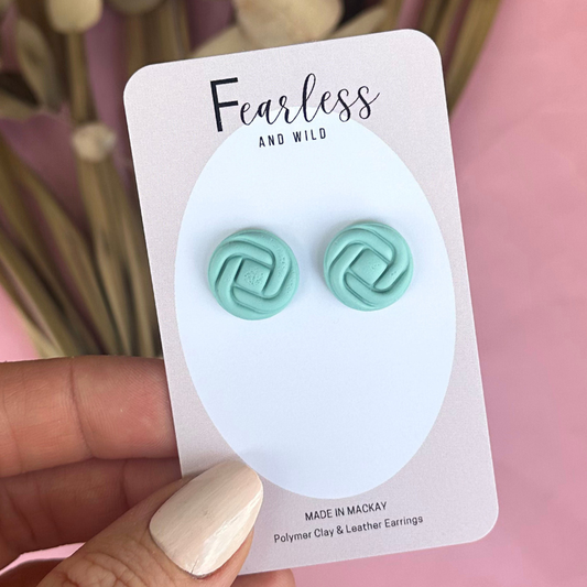 Round Stud Sage Knot