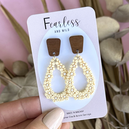 Buttercup Cluster Flower Teardrop